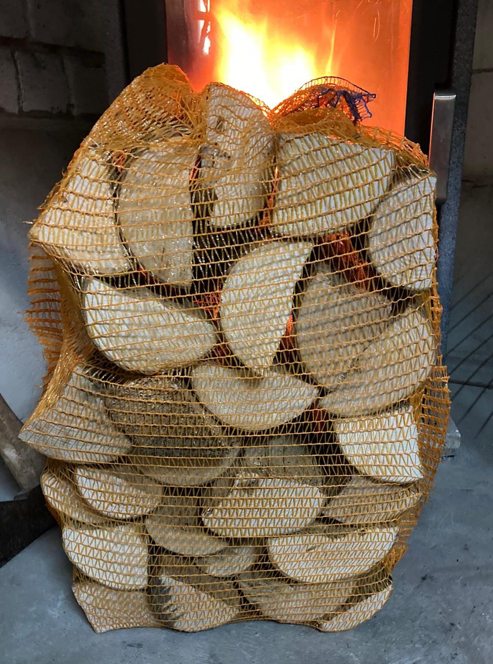 Scheitholz im Sack